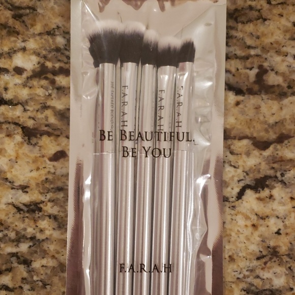 Farah Makeup 5 For 2 Farah Brushes 5piece Set Poshmark